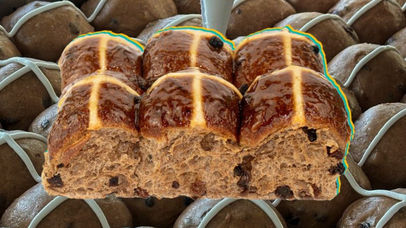These Viral Biscoff Hot Cross Buns Have Hit NZ Shelves Just In Time For Easter