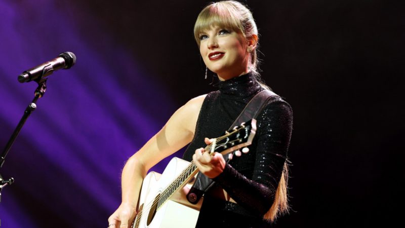 Taylor Swift makes history with her new album 'Midnights'