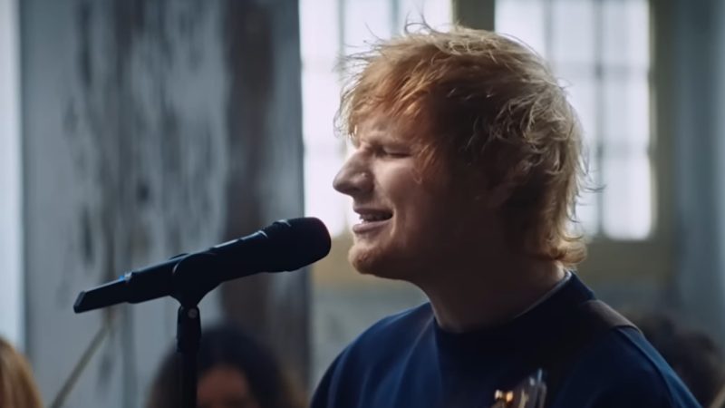 Ed Sheeran performs touching stripped-back version of new song 'Eyes Closed'