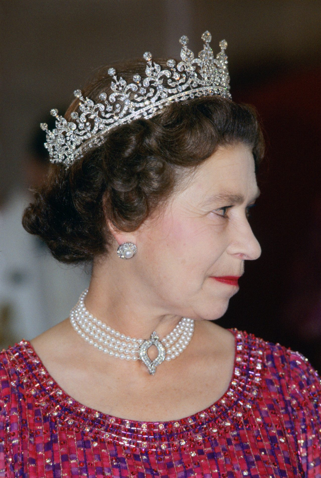 Princess of Wales wears Her Majesty's necklace and earrings at the Queen's funeral service