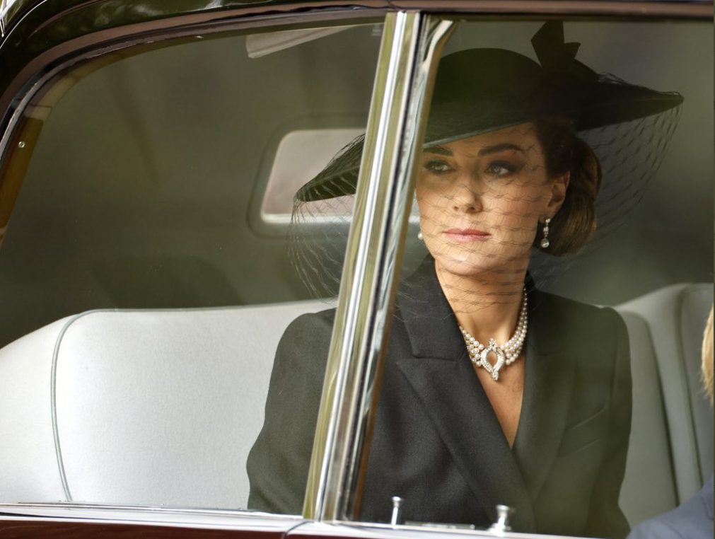Princess of Wales wears Her Majesty's necklace and earrings at the Queen's funeral service